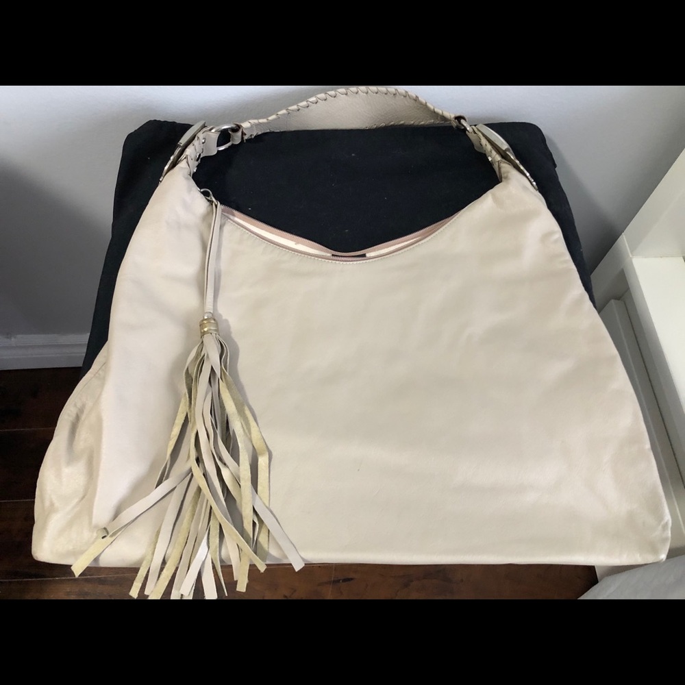 Artesian handbag ( Argentina)